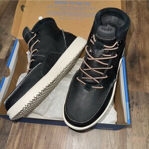 NEW hey dude men’s boots